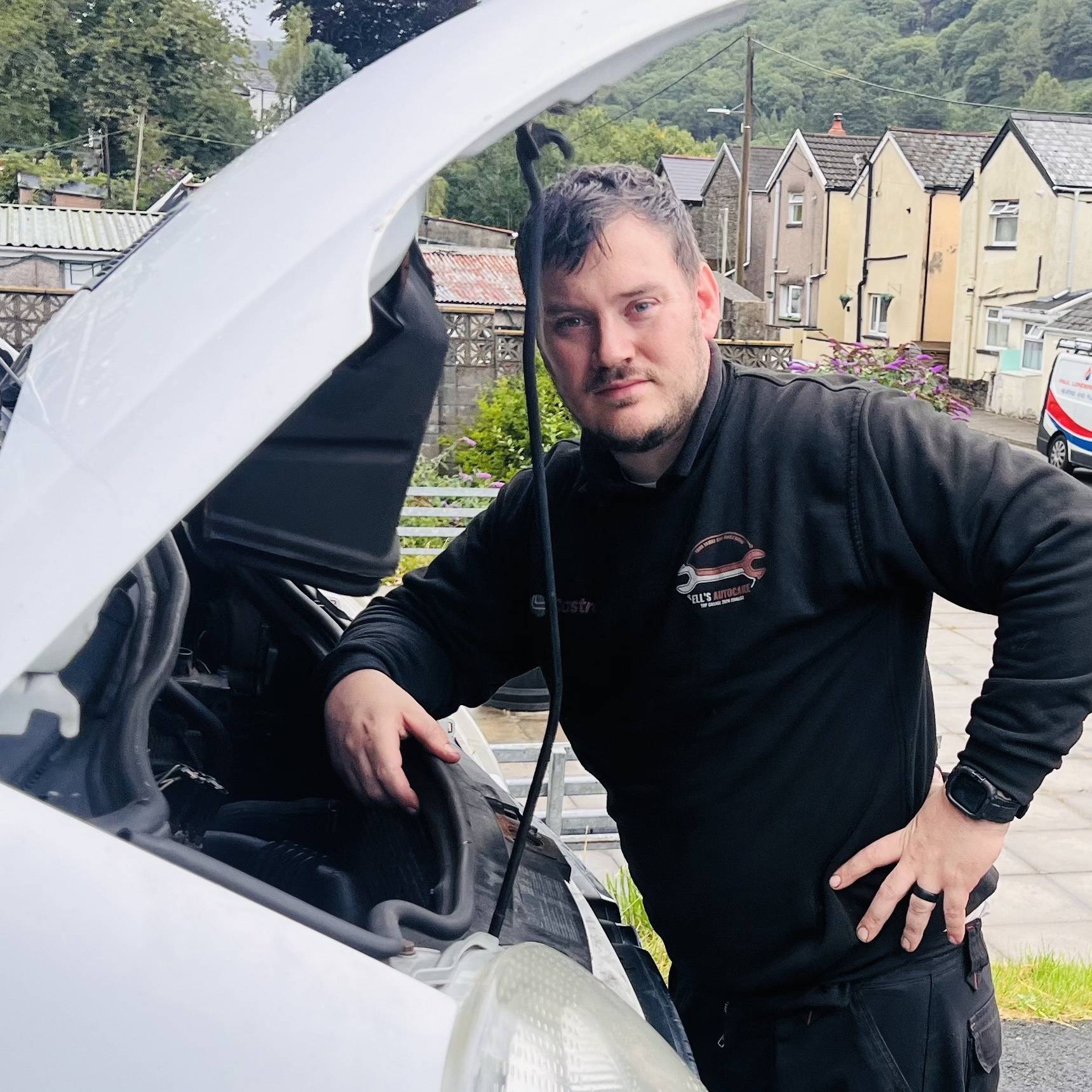 mobile technicians - ElliottSmartOwnerEllsAutocare-1